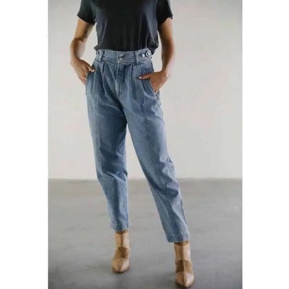 CITIZENS OF HUMANITY • Leona Pleated Jeans • Size 27 - Picture 1 of 10